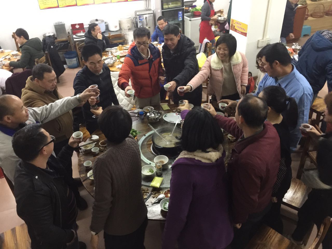 精英齊聚，飛凌萬里——南方鋁業(yè)年終聚餐活動(dòng)圓滿結(jié)束