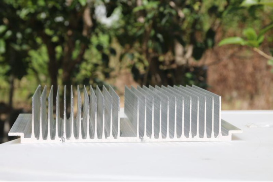 南方鋁業(yè)丨由中俄大飛機(jī)合作項(xiàng)目嗅到的市場生機(jī)