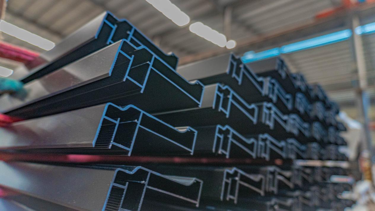 行業(yè)首批“綠色建材產(chǎn)品”是怎樣煉成的？南方鋁業(yè)給你答案！