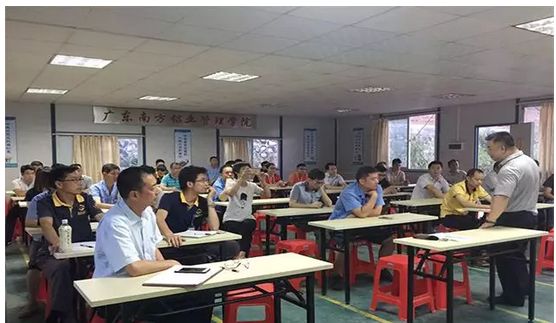 南方鋁業(yè)丨讓夢(mèng)想飛揚(yáng)，奮斗是青春最亮麗的底色